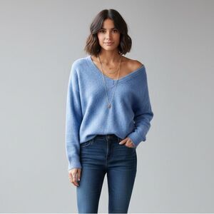 M Magaschoni Soft Blue V-Neck Dolman Sleeve Pullover Sweater - Size Medium NWOT
